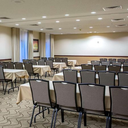 Comfort Inn & Suites Hutchinson Luaran gambar