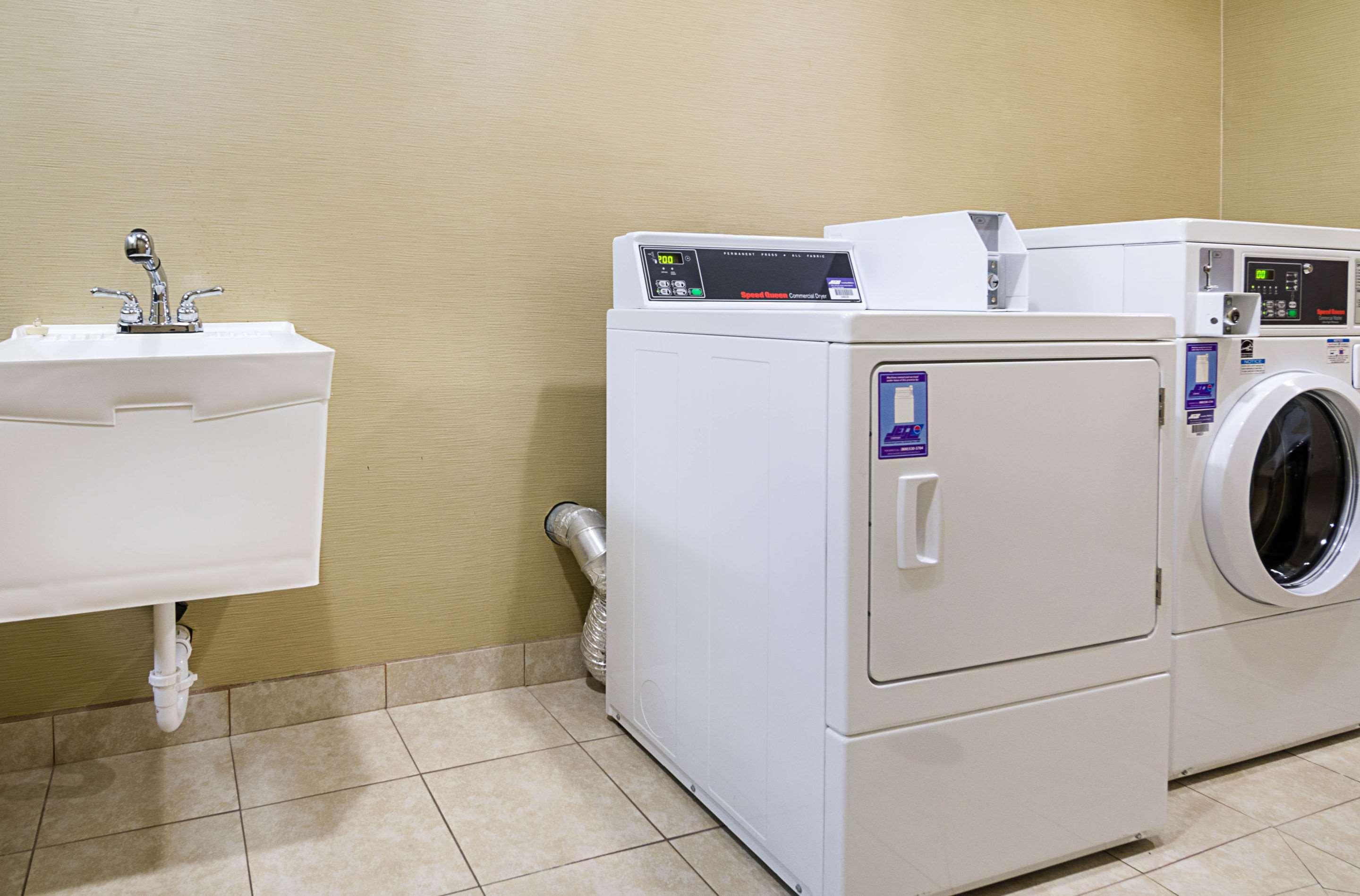 Comfort Inn & Suites Hutchinson Luaran gambar