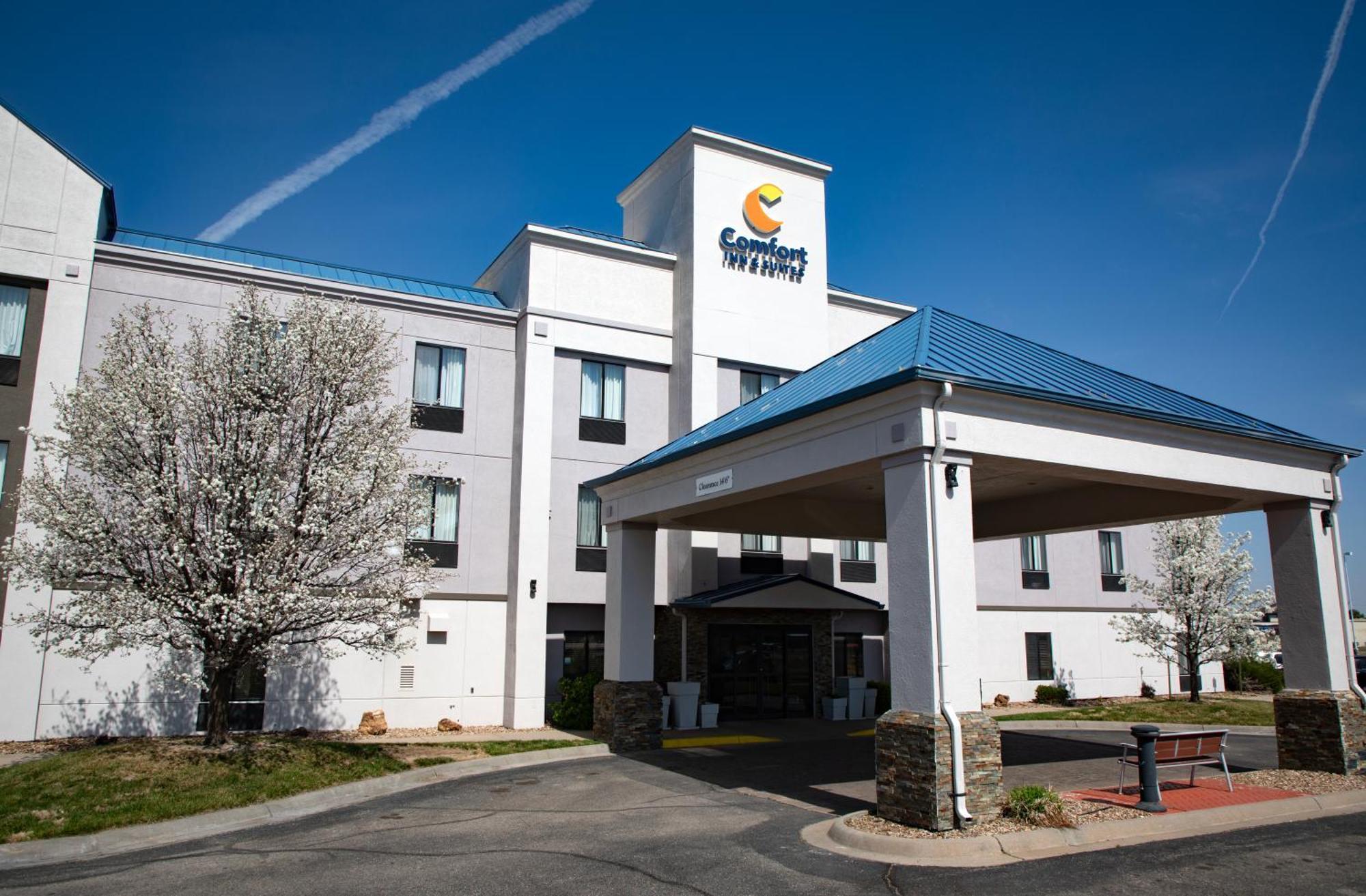 Comfort Inn & Suites Hutchinson Luaran gambar