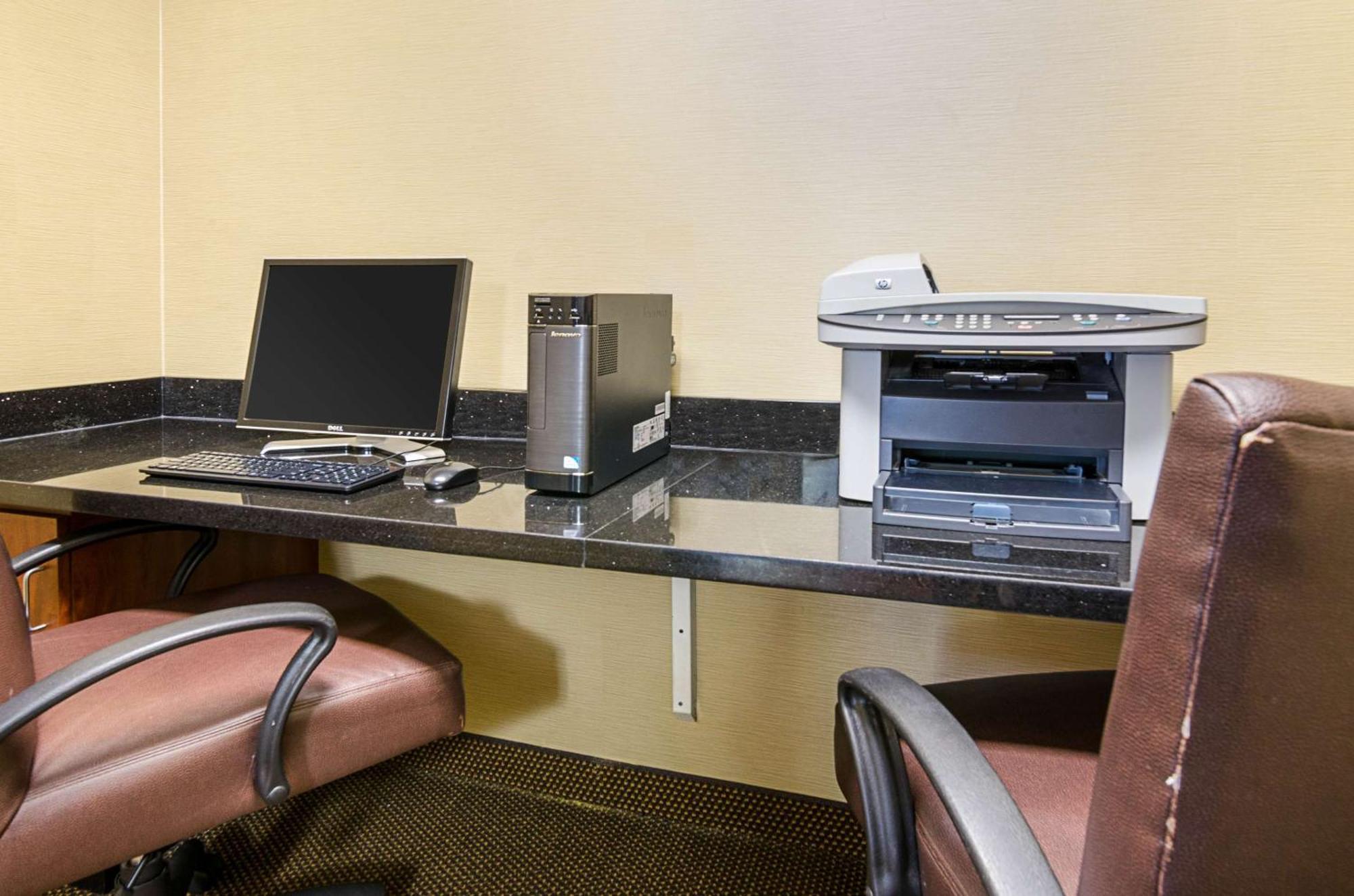 Comfort Inn & Suites Hutchinson Luaran gambar
