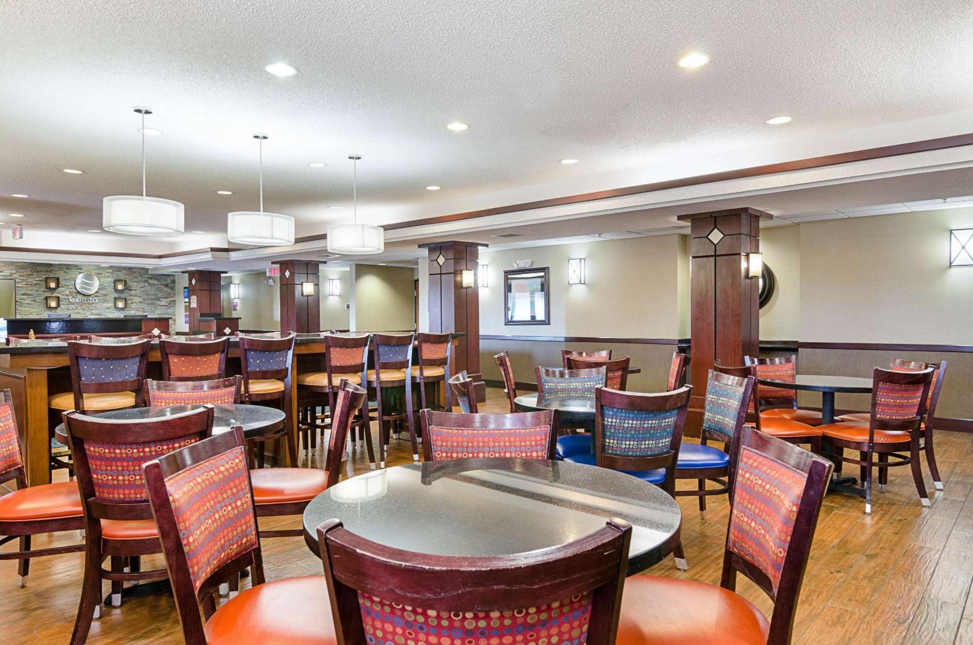 Comfort Inn & Suites Hutchinson Luaran gambar