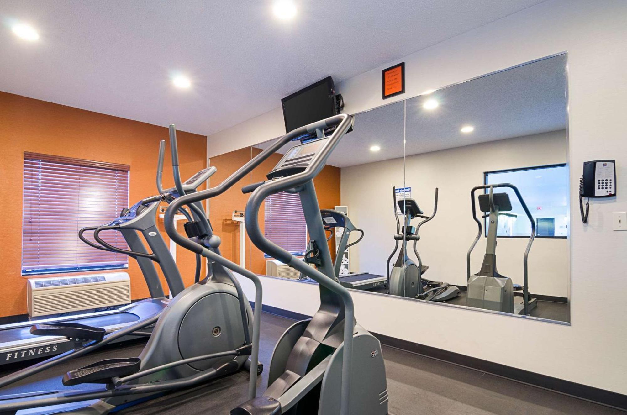 Comfort Inn & Suites Hutchinson Luaran gambar