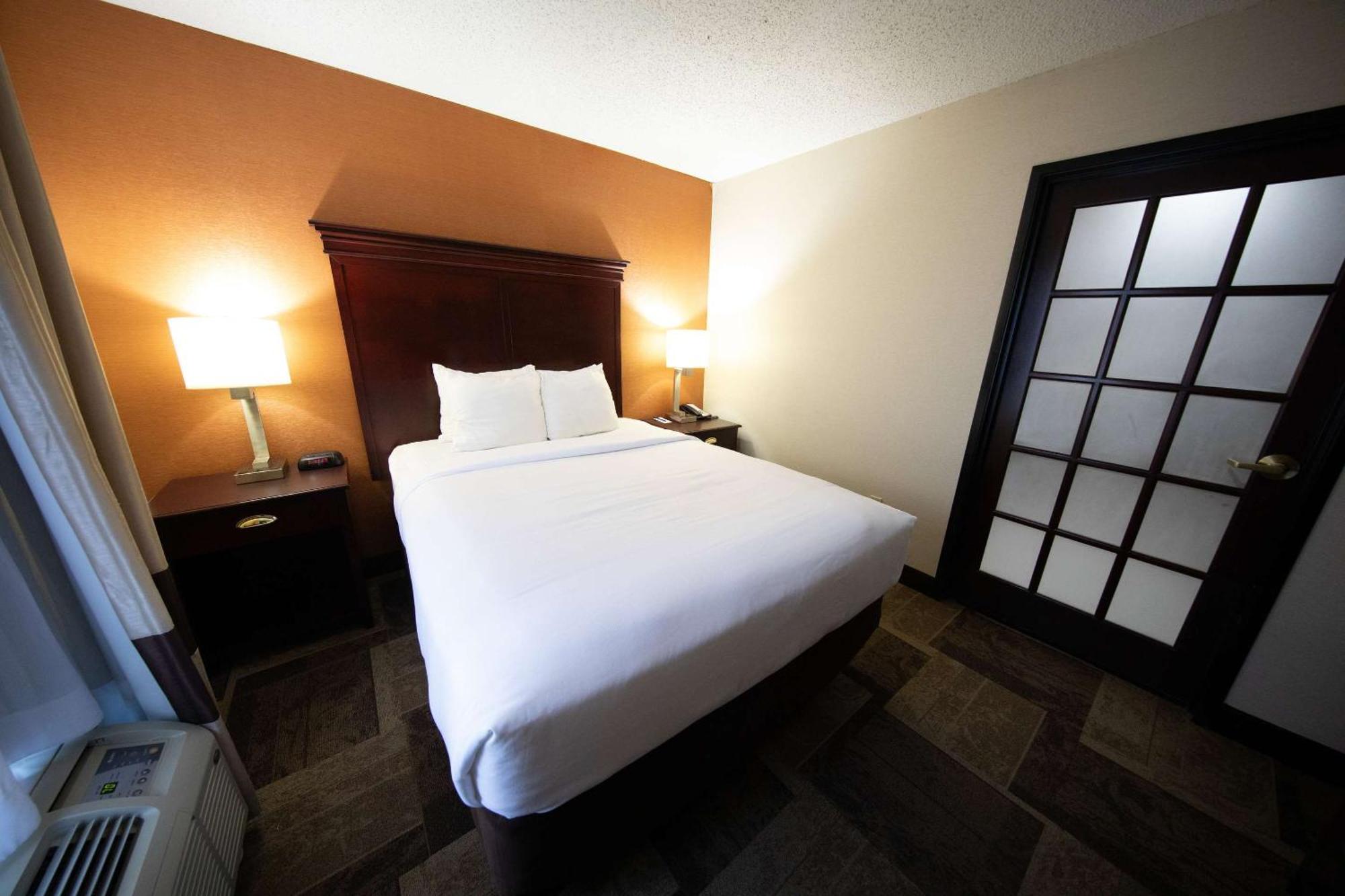 Comfort Inn & Suites Hutchinson Luaran gambar